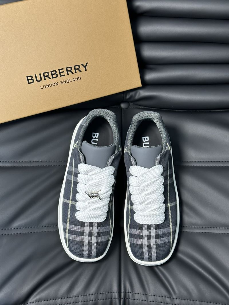 Burberry Low Shoes